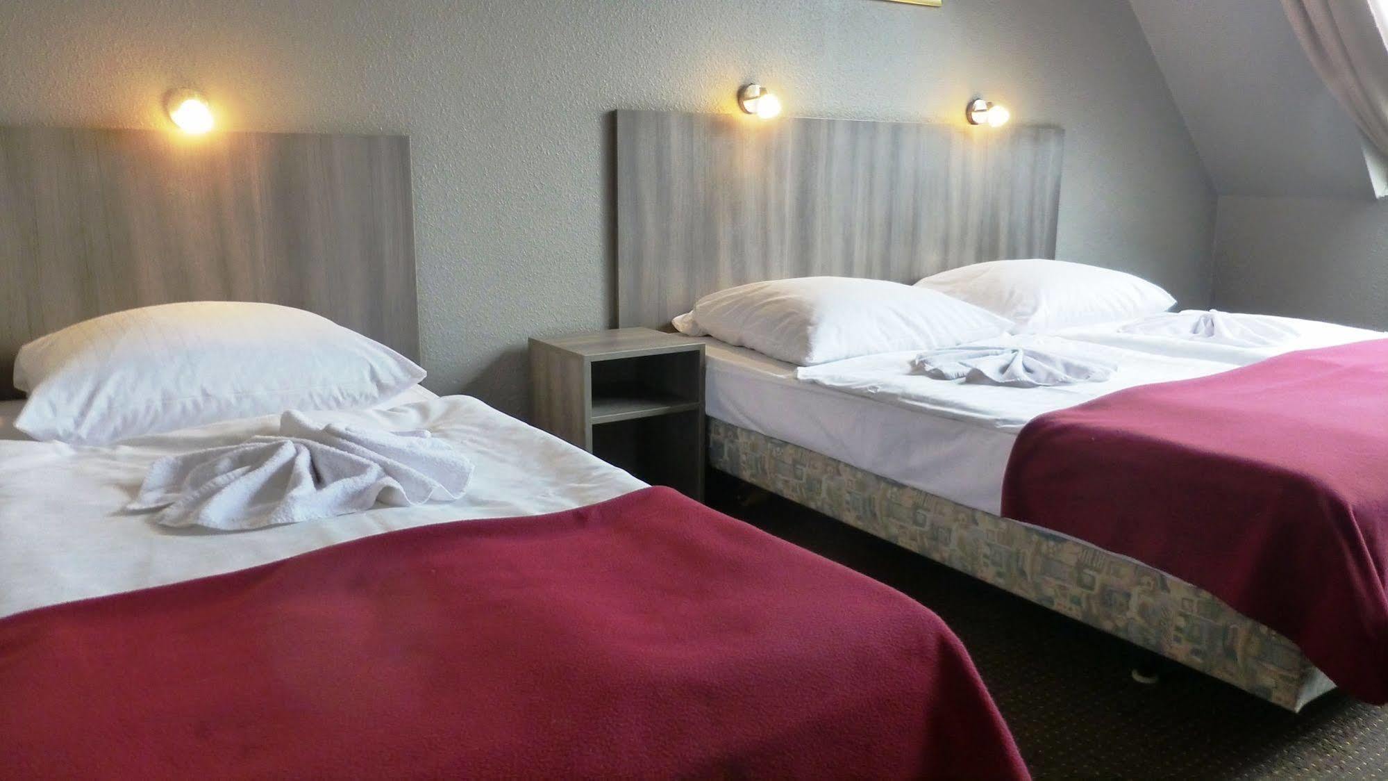 Hotel Rehberge Berlin Mitte Bagian luar foto