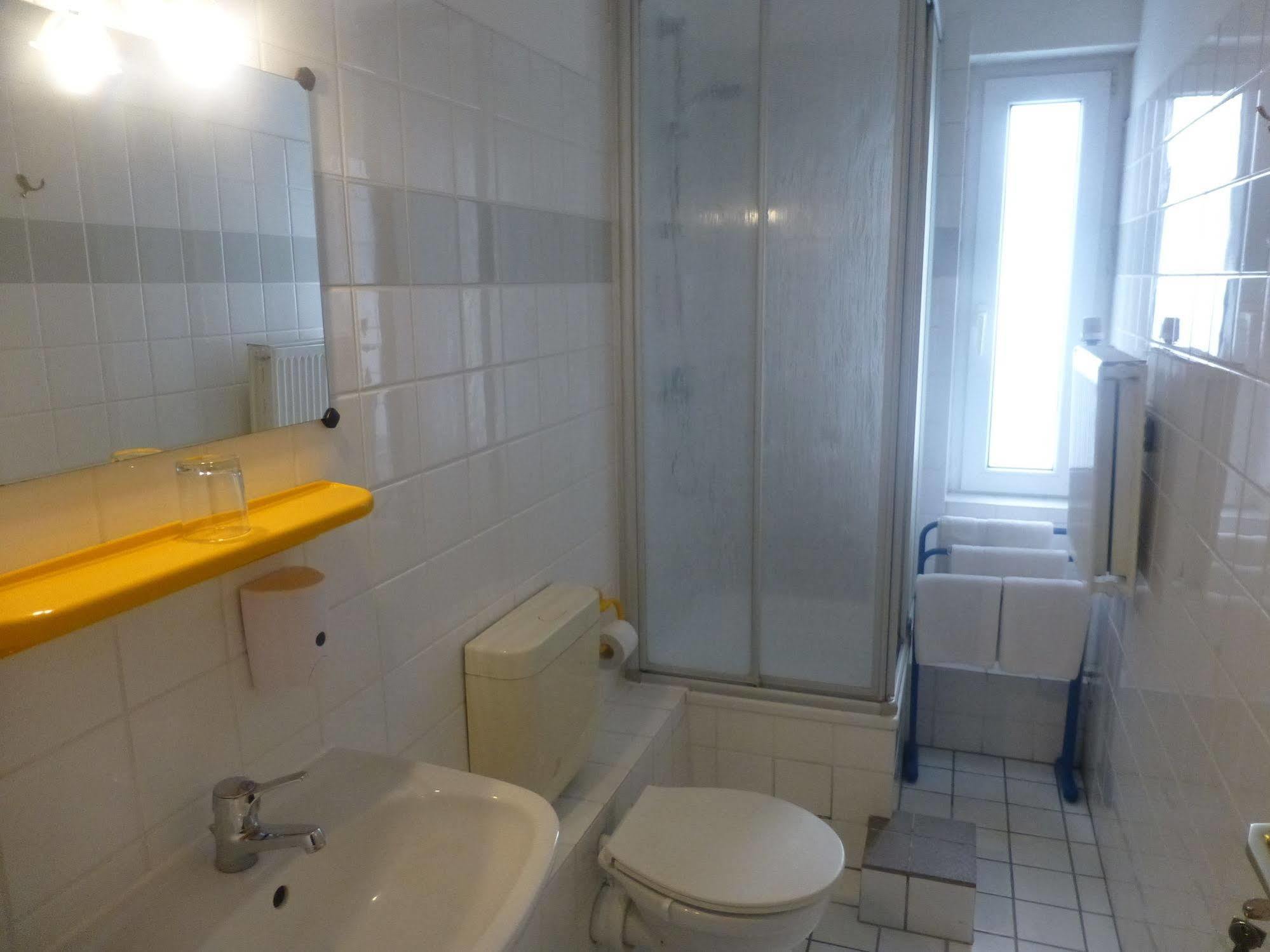 Hotel Rehberge Berlin Mitte Bagian luar foto