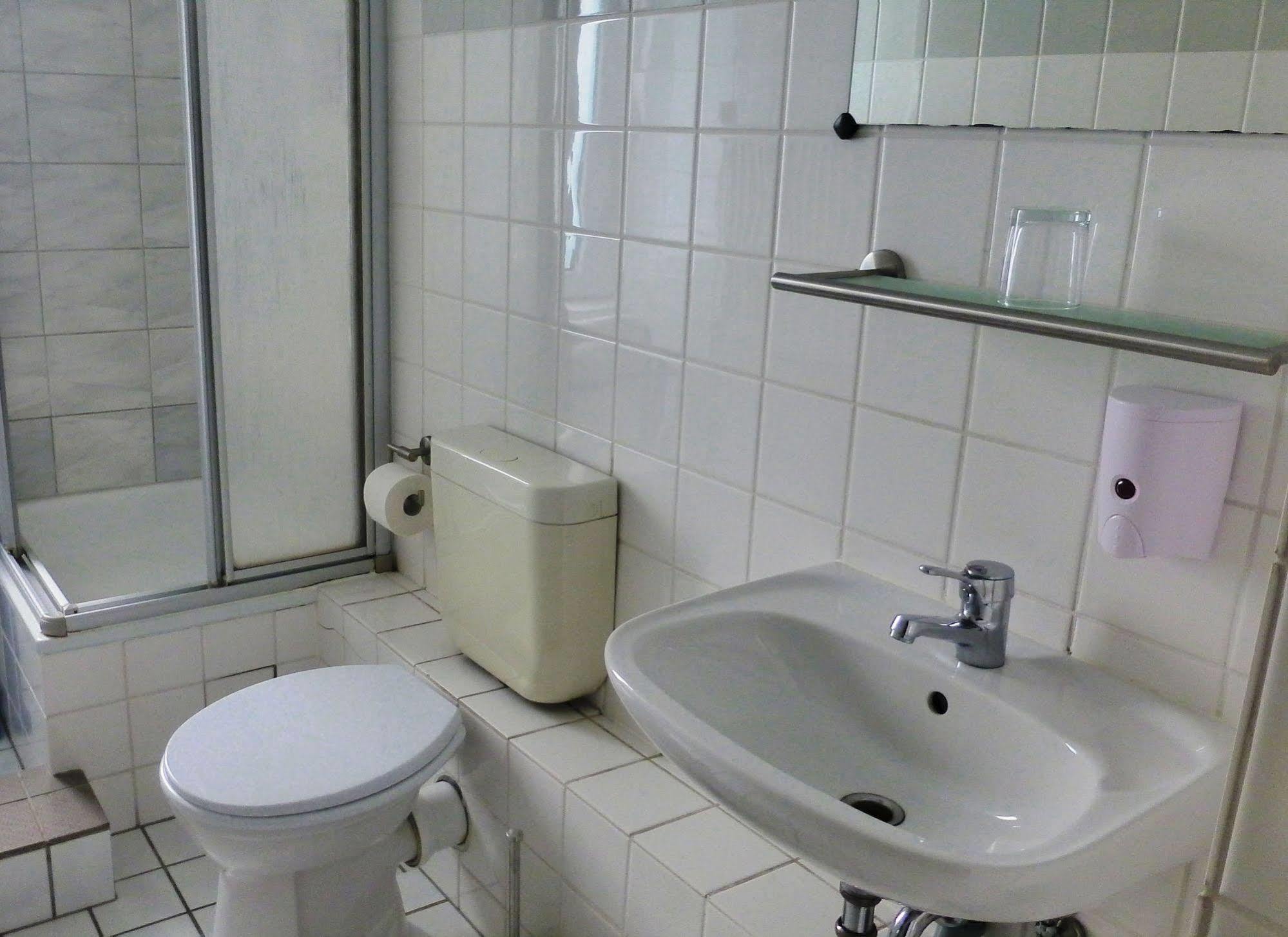 Hotel Rehberge Berlin Mitte Bagian luar foto