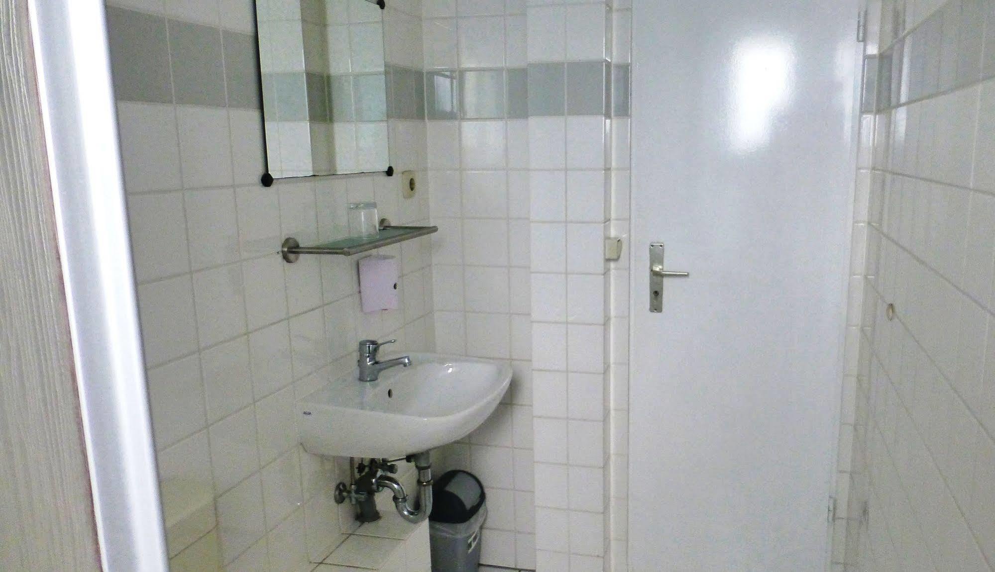 Hotel Rehberge Berlin Mitte Bagian luar foto