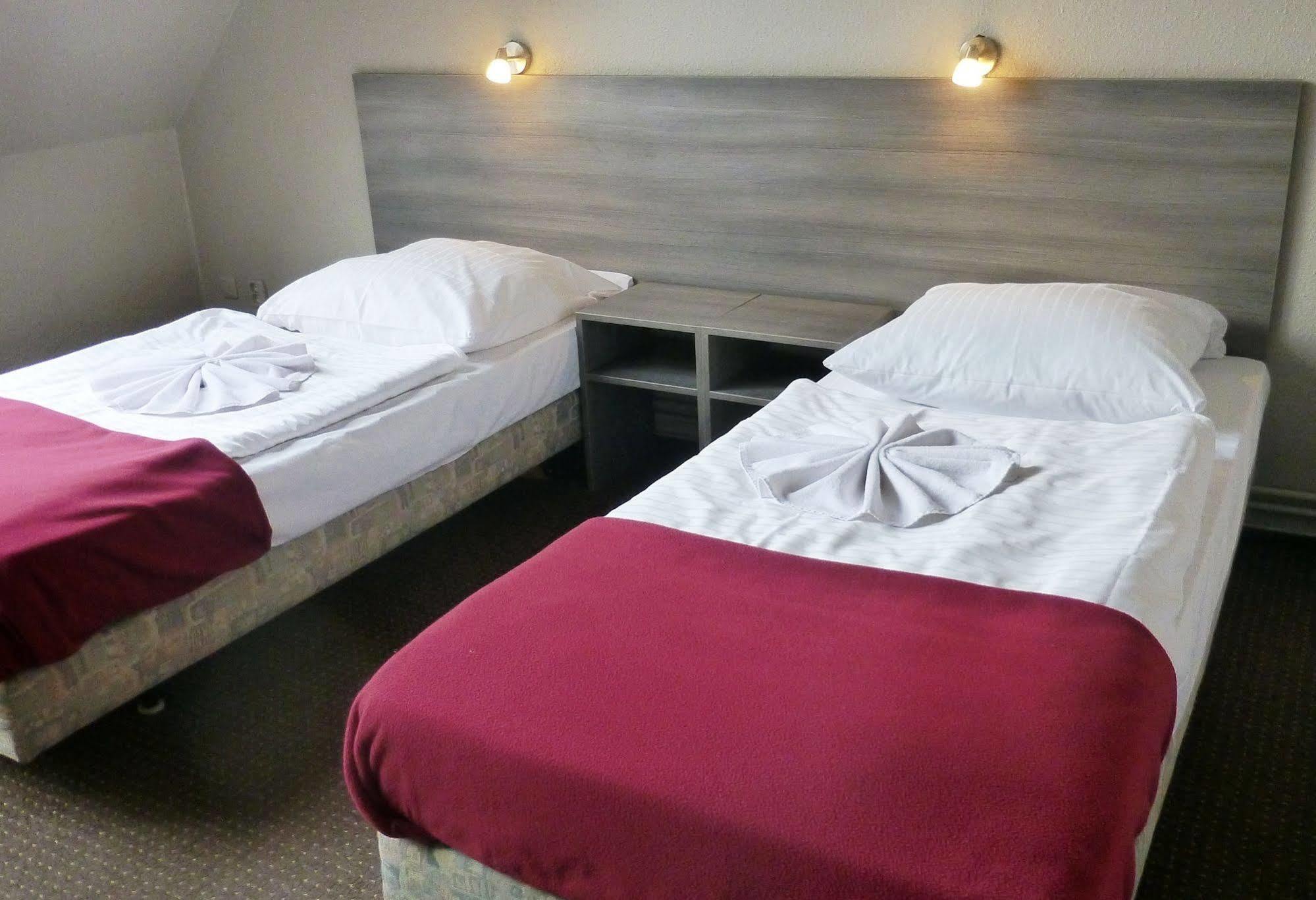 Hotel Rehberge Berlin Mitte Bagian luar foto