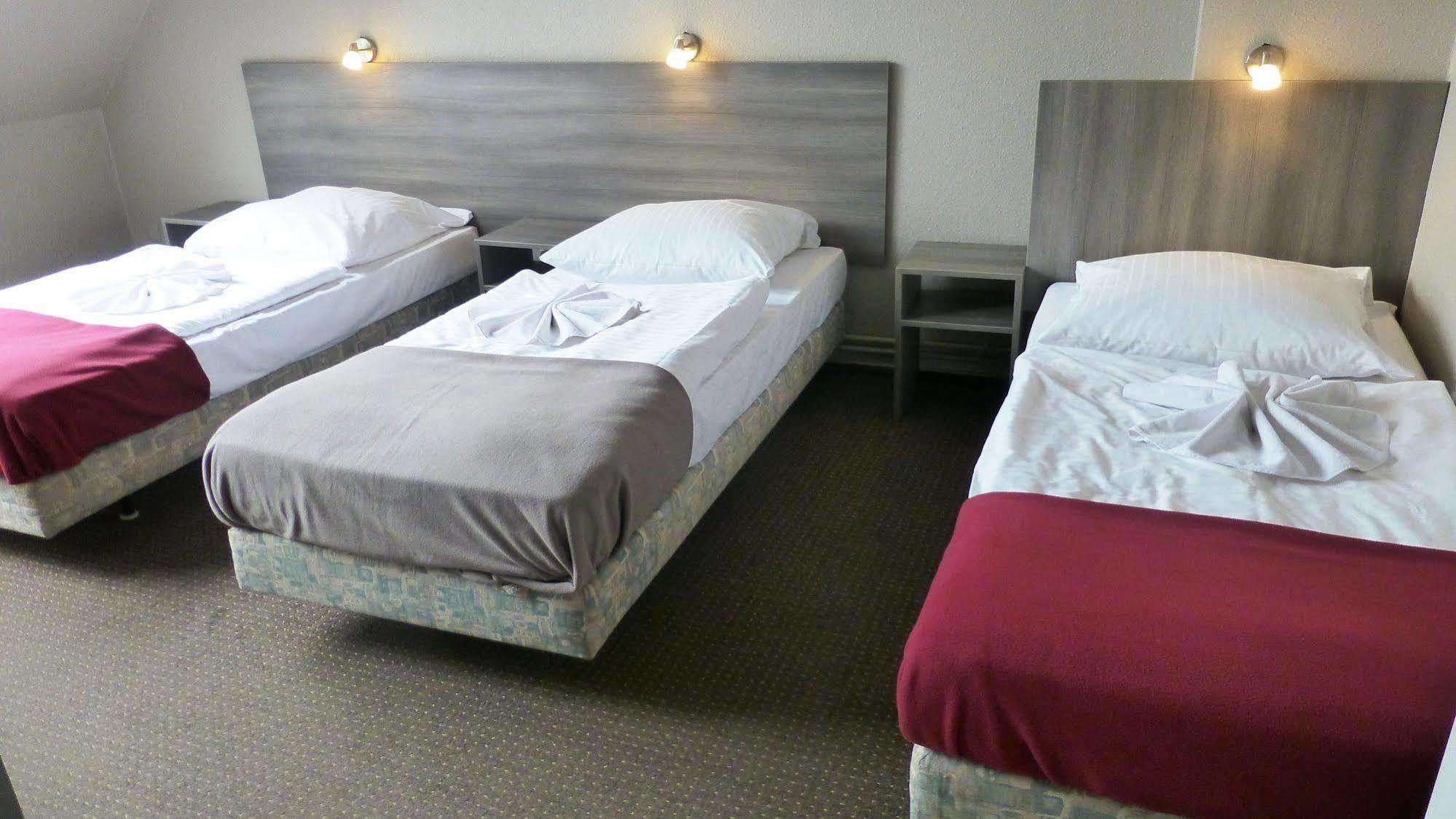 Hotel Rehberge Berlin Mitte Bagian luar foto